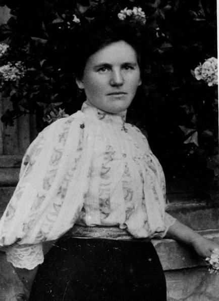 CCF_000422_OmaSelmaBilgalke_20Jahre_1898