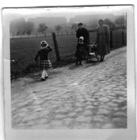 CCF_000332_AufdemWegnachWietow1956