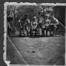 CCF_000315_Lübow_RegineTinaSusiMartin1958