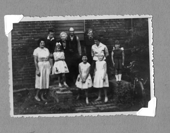 CCF_000308_Wietow1962oder63_FamKuhnEricaundBöschOmaundOpaKuhn_maritaOldenburg