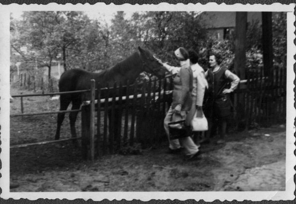 CCF_000316_Ventschow_beiOnkelEwald_1972