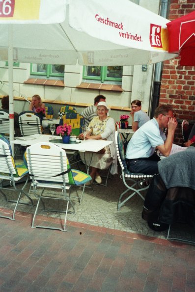 069_1A_Wismar_Kaffeetrinken mit  Renate