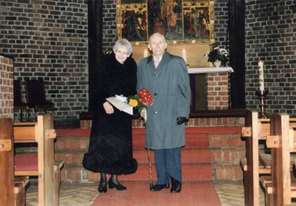 CCF_000207Mutti und Vati 2001 Goldene Hochzeit